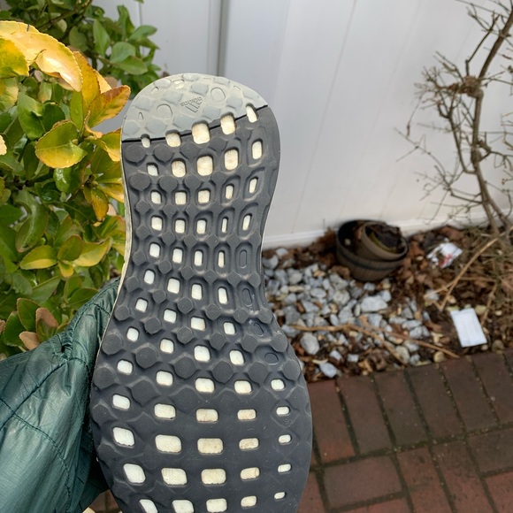 Adidas running shoes size 8.5 - Picture 4 of 4